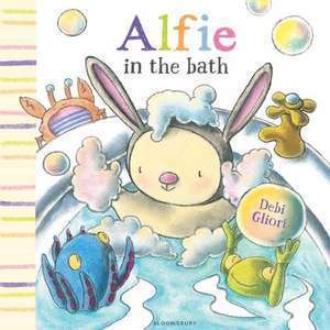 Alfie in the Bath imagine