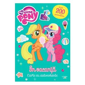 My Little Pony: In vacanta. Carte cu autocolante imagine
