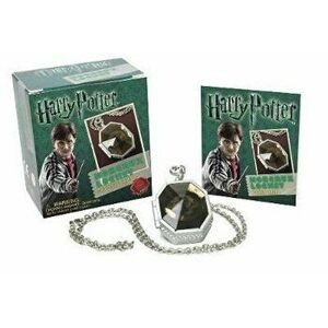 Harry Potter Locket Horcrux Kit and Sticker Book, Paperback - *** imagine