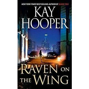 Raven on the Wing, Paperback - Kay Hooper imagine