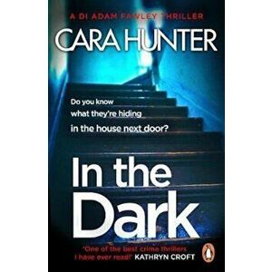 In The Dark, Paperback - Cara Hunter imagine