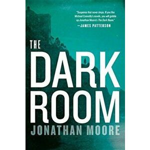 The Dark Room, Paperback - Jonathan Moore imagine