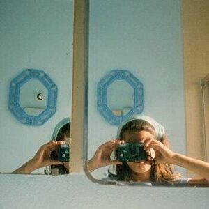 Anne Collier: Women with Cameras (Self Portrait), Paperback - Anne Collier imagine
