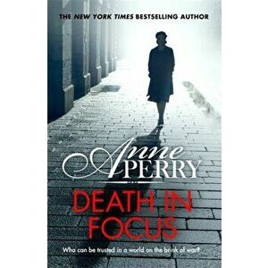 Death in Focus (Elena Standish Book 1), Paperback - Anne Perry imagine