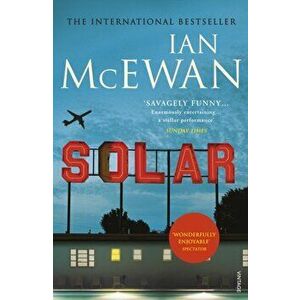 Solar, Paperback - Ian McEwan imagine