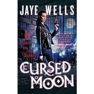 Cursed Moon. Prospero's War: Book Two, Paperback - Jaye Wells imagine