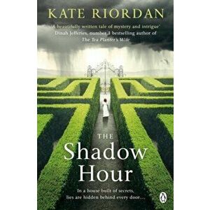 Shadow Hour, Paperback - Kate Riordan imagine