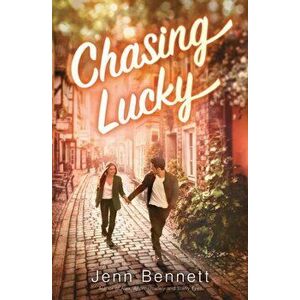 Chasing Lucky, Paperback - Jenn Bennett imagine