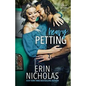 Heavy Petting, Paperback - Erin Nicholas imagine