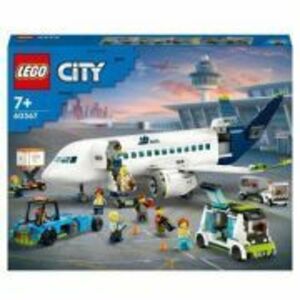 LEGO City. Avion de pasageri 60367, 913 piese imagine